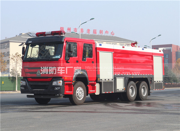 16吨豪沃双桥水罐消防车
