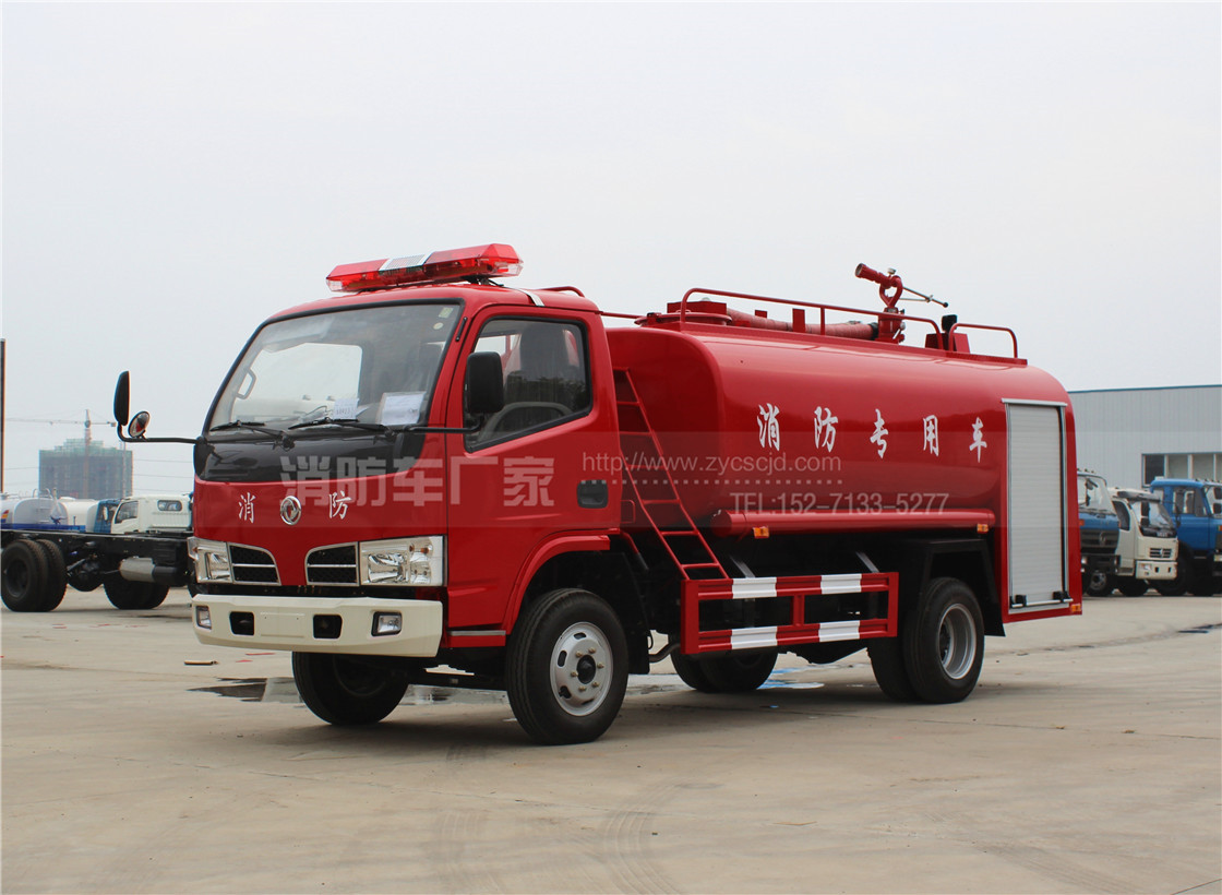 东风4吨消防洒水车